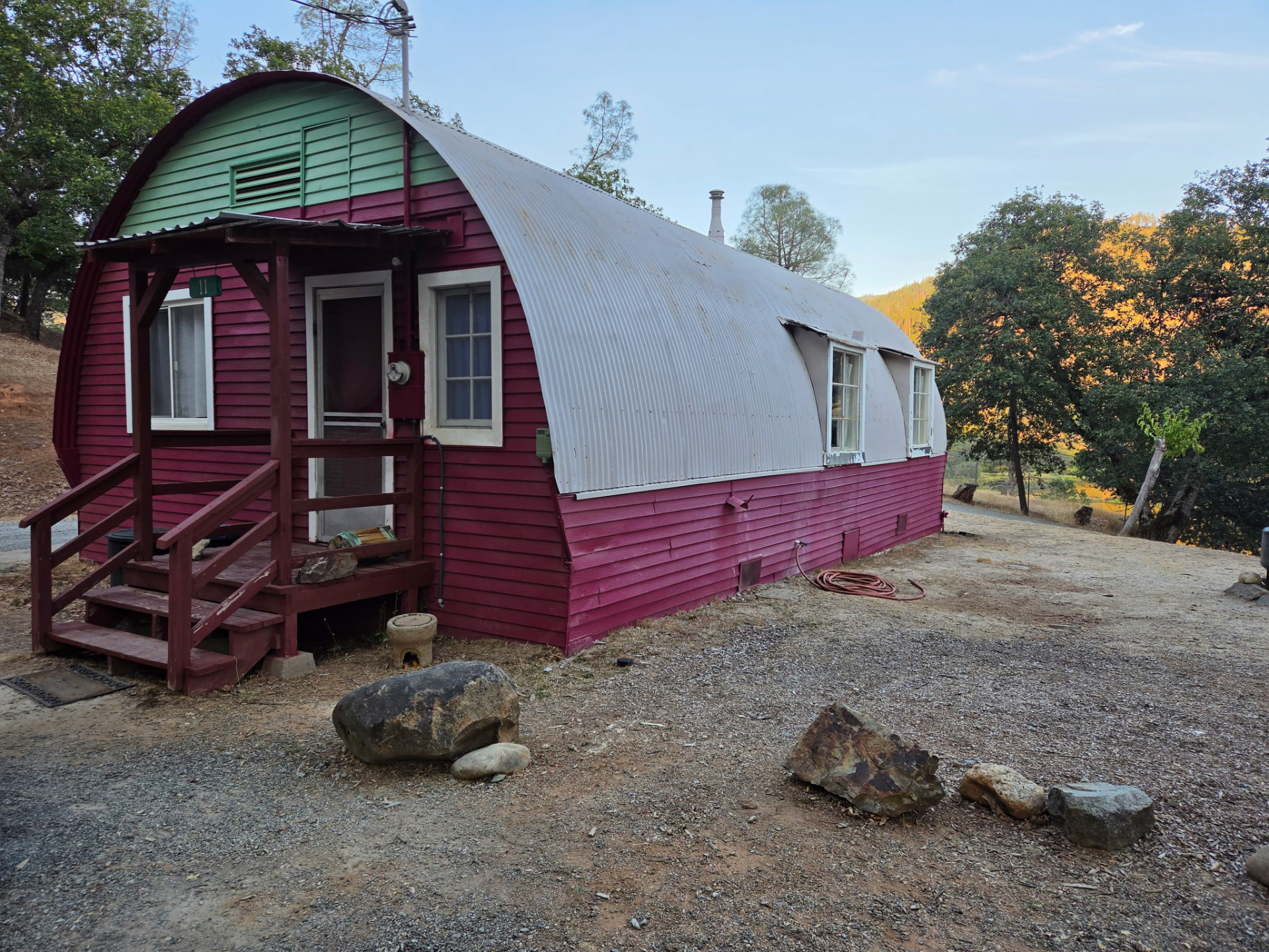 Cabin 11 — 3 Bedroom, 1 Bath · Sleeps 6