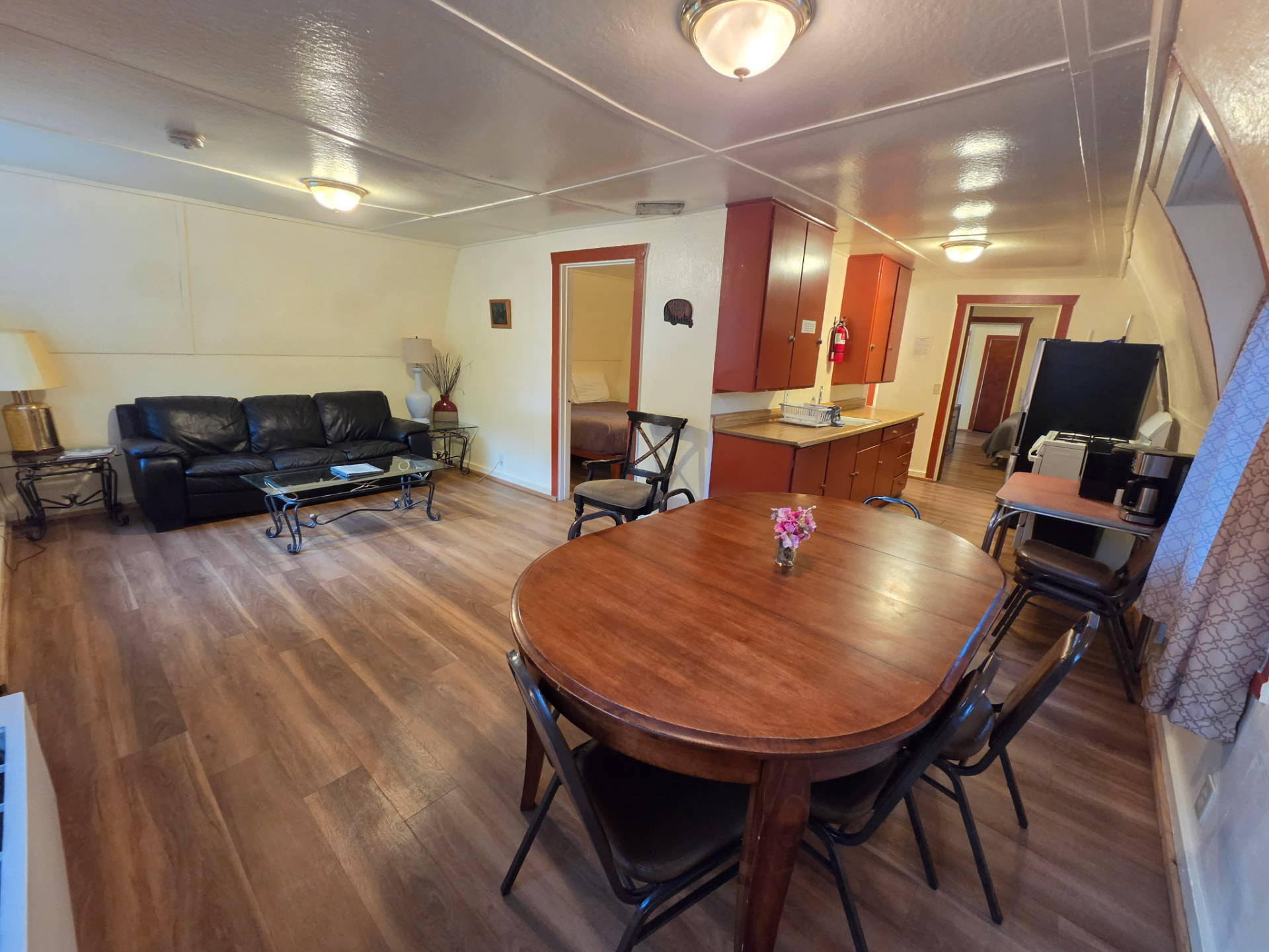 Cabin 13 — 5 Bedroom, 1 Bath · Sleeps 10